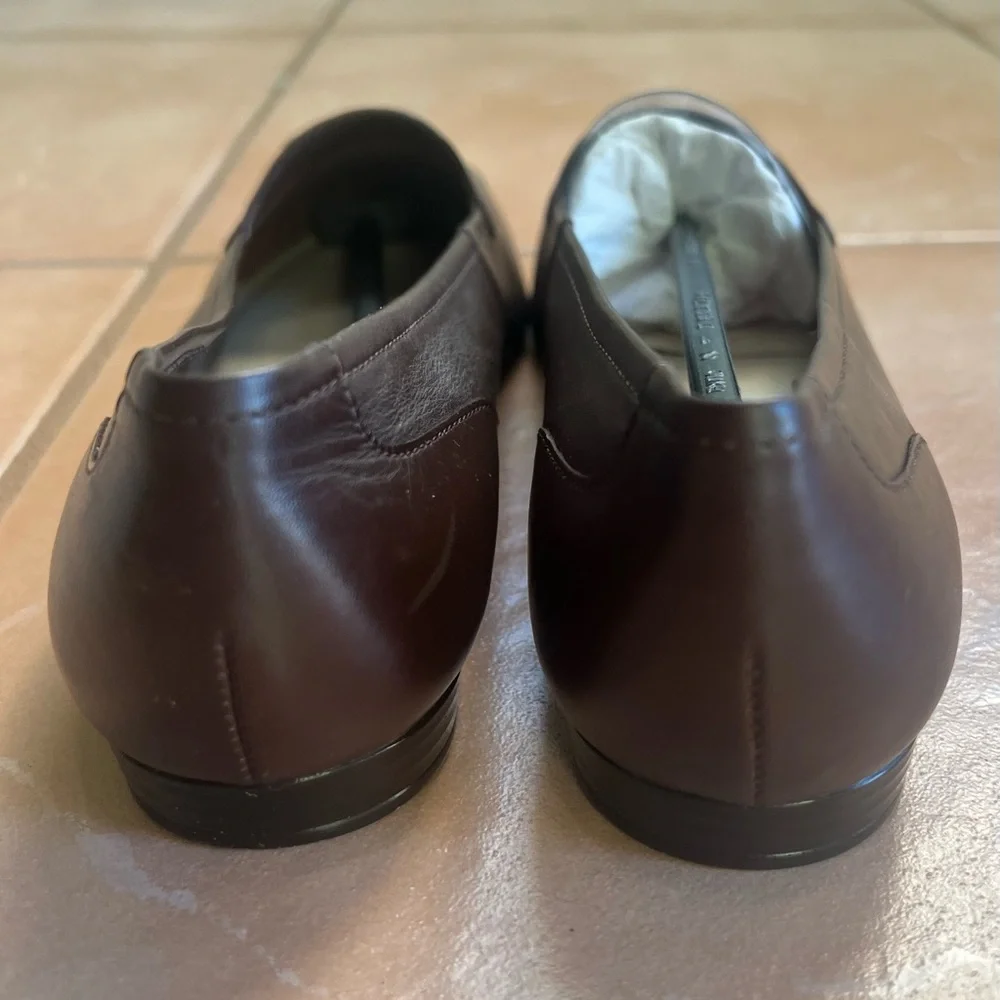 Woman’s Worthington Flat Shoes - Picture 4 of 7